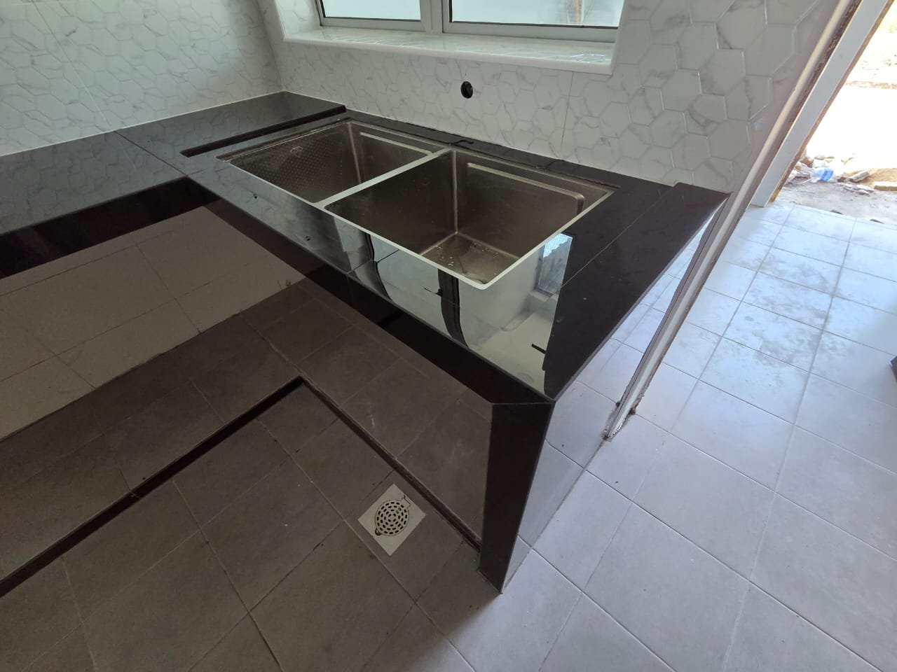 Kemasan sinki dan countertop dapur